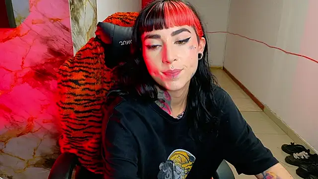 Snapshot of nova_kitttyy chatting on 03-16-26, 01:11 nova kitttyy online show from 03-16-26, 01:11