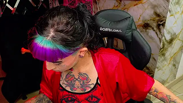 Snapshot of nova_kitttyy chatting on 03-25-26, 10:43 nova kitttyy online show from 03-25-26, 10:43