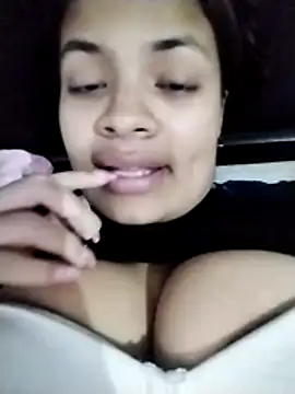 SiaFoxx  online show from 04-06-26, 03:04