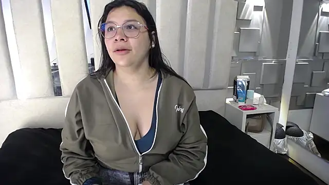 Snapshot of belen_green chatting on 06-06-26, 11:15 belen green online show from 06-06-26, 11:15