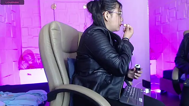 Snapshot of belen_green chatting on 07-06-26, 12:46 belen green online show from 07-06-26, 12:46