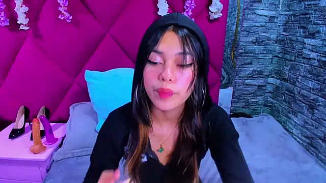 alana deivis online show from 05-06-26, 02:40