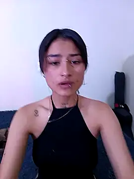 Snapshot of Lili__Clan chatting on 03-29-26, 03:45 Lili Clan online show from 03-29-26, 03:45