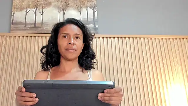 Snapshot of samantha_duart3 chatting on 04-04-26, 12:46 samantha duart3 online show from 04-04-26, 12:46