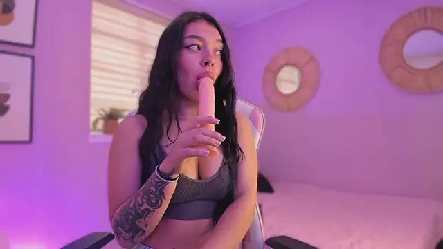 Lummii  online show from 02-19-26, 07:32