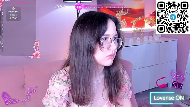 leylamirage online show from 04-30-26, 01:50