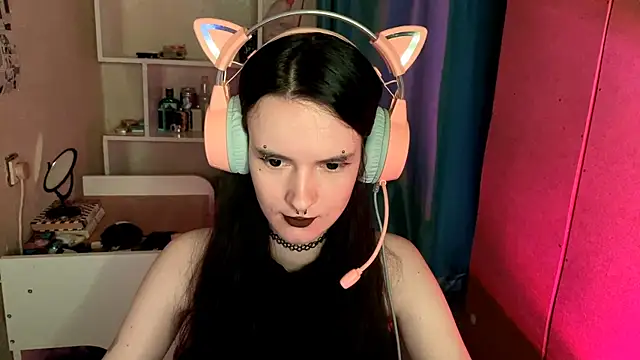 MabelDefina online show from 05-18-26, 05:02