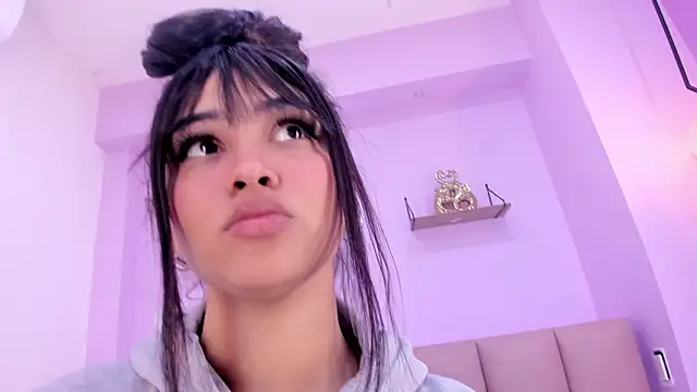 Snapshot of camila_scoth chatting on 03-11-26, 12:11 camila scoth online show from 03-11-26, 12:11