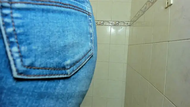 Snapshot of Princedemonlindasdestroy chatting on 04-02-26, 08:17 Princedemonlindasdestroy online show from 04-02-26, 08:17