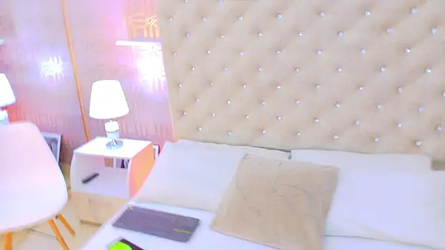 Snapshot of Khloe_Moon chatting on 03-22-26, 07:50 Khloe Moon online show from 03-22-26, 07:50