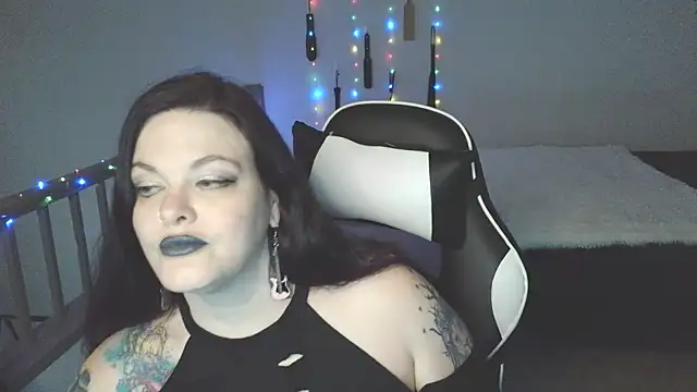 Snapshot of VixieNyx chatting on 02-26-26, 03:55 VixieNyx online show from 02-26-26, 03:55