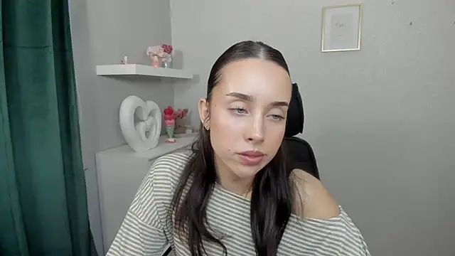 AdeleSolo online show from 05-01-26, 05:34