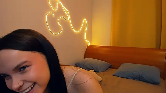 LeilaErcolani online show from 03-10-26, 07:08