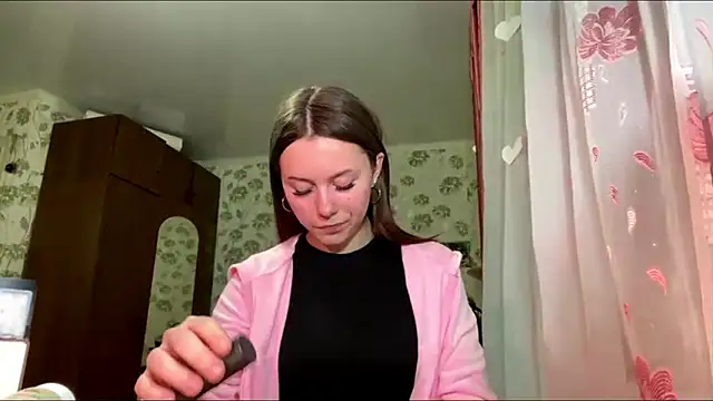 Snapshot of StephaniCute chatting on 03-16-26, 05:28 StephaniCute online show from 03-16-26, 05:28