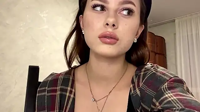 Snapshot of StephaniCute chatting on 03-31-26, 03:23 StephaniCute online show from 03-31-26, 03:23