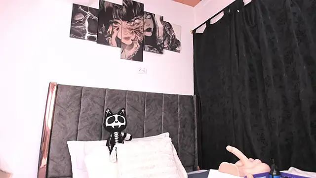 Helldy 666 online show from 05-16-26, 03:03
