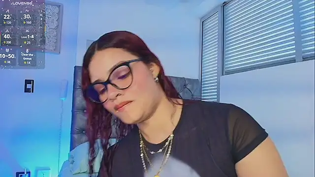 Snapshot of Violeta_Collins chatting on 03-19-26, 08:24 Violeta Collins online show from 03-19-26, 08:24