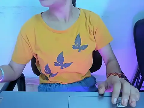 Hotsurbhi online show from 03-16-26, 04:51