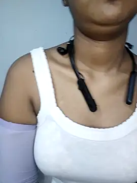 Snapshot of ASHANYA_JAYASOORIYA chatting on 04-15-26, 04:08 ASHANYA JAYASOORIYA online show from 04-15-26, 04:08