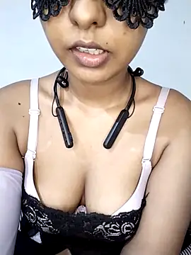 Snapshot of ASHANYA_JAYASOORIYA chatting on 04-16-26, 07:42 ASHANYA JAYASOORIYA online show from 04-16-26, 07:42