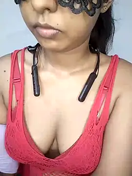 Snapshot of ASHANYA_JAYASOORIYA chatting on 05-17-26, 01:40 ASHANYA JAYASOORIYA online show from 05-17-26, 01:40