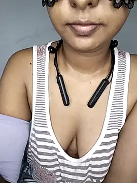 Snapshot of ASHANYA_JAYASOORIYA chatting on 05-26-26, 10:00 ASHANYA JAYASOORIYA online show from 05-26-26, 10:00