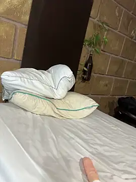 Zooziie online show from 02-17-26, 06:10