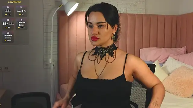 Snapshot of key_of_lust chatting on 03-18-26, 01:31 key of lust online show from 03-18-26, 01:31