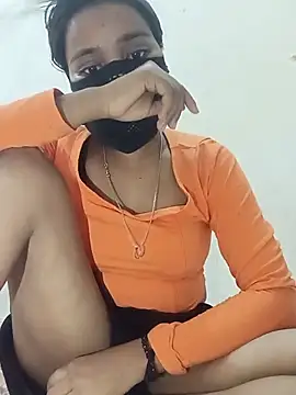 Snapshot of meenu_cuties chatting on 06-24-26, 03:33 meenu cuties online show from 06-24-26, 03:33