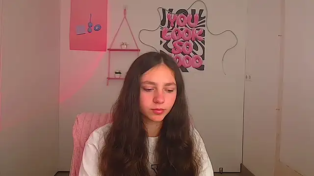 KissMeJulia online show from 05-09-26, 05:12