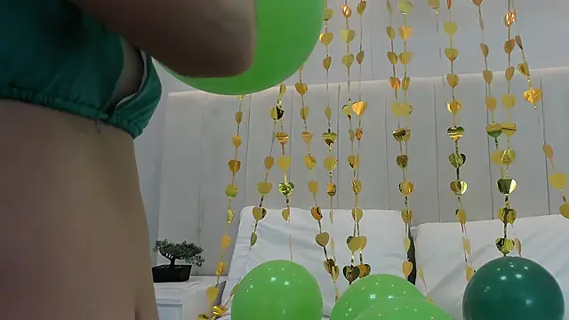 violetta cutest  online show from 03-17-26, 11:35