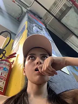 violetta cutest  online show from 04-04-26, 11:46