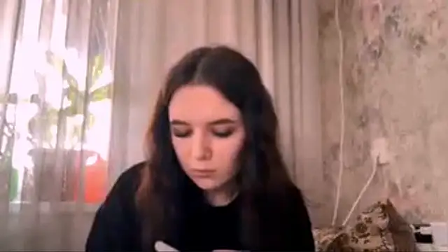 LeaClerka online show from 02-22-26, 11:42