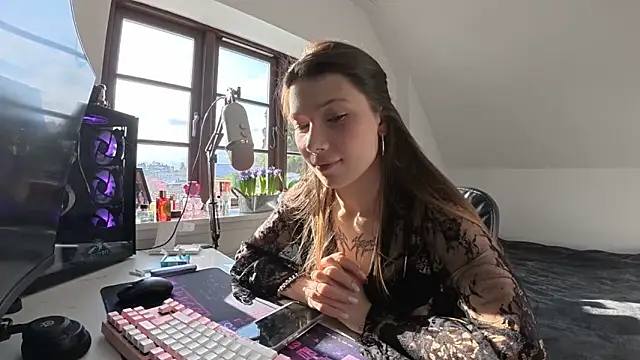 ToriAngell online show from 02-17-26, 12:34