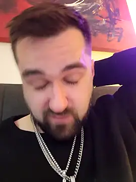 Snapshot of LargeLith chatting on 04-06-26, 09:27 LargeLith online show from 04-06-26, 09:27