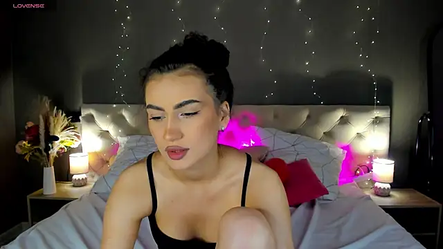 Adele Lanea online show from 05-18-26, 12:40