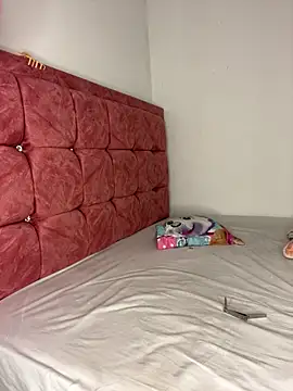 Snapshot of Sofia-squir chatting on 03-04-26, 05:13 Sofia-squir online show from 03-04-26, 05:13