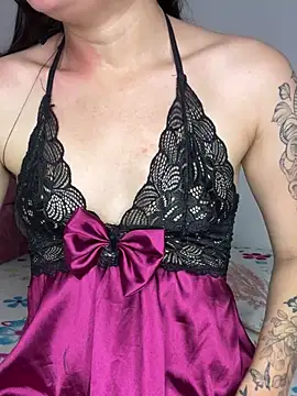 Snapshot of Sofia-squir chatting on 03-17-26, 04:17 Sofia-squir online show from 03-17-26, 04:17