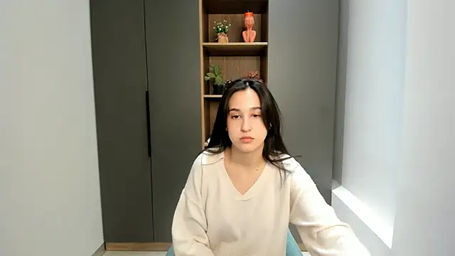 KelleeCrafter online show from 02-18-26, 05:36