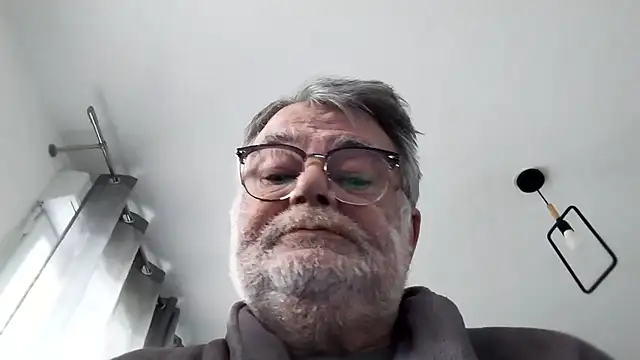 Vieux pervert online show from 02-18-26, 08:32