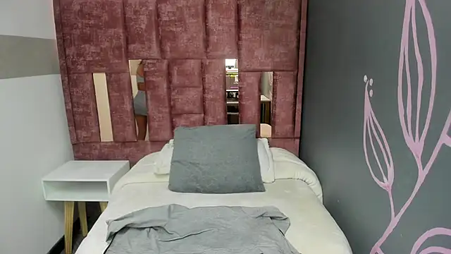 Snapshot of Ashleey__Sweet_ chatting on 03-04-26, 12:00 Ashleey Sweet online show from 03-04-26, 12:00