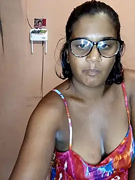 Snapshot of indianstrawberrylips4u chatting on 04-11-26, 09:19 indianstrawberrylips4u online show from 04-11-26, 09:19