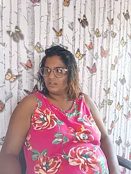 Snapshot of indianstrawberrylips4u chatting on 05-24-26, 10:09 indianstrawberrylips4u online show from 05-24-26, 10:09