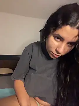 Snapshot of FerLondon55 chatting on 04-01-26, 04:46 FerLondon55 online show from 04-01-26, 04:46