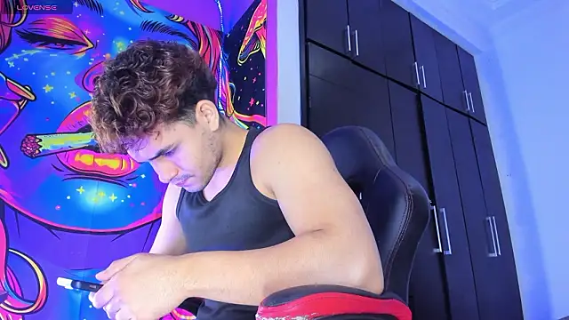 Snapshot of marcos_lc chatting on 03-14-26, 12:43 marcos lc online show from 03-14-26, 12:43