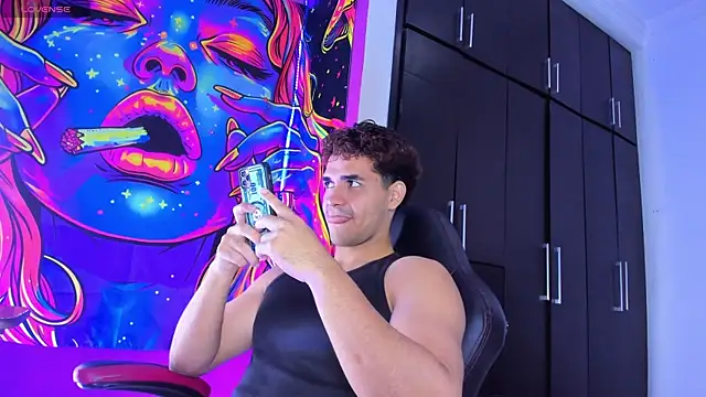 Snapshot of marcos_lc chatting on 03-31-26, 12:27 marcos lc online show from 03-31-26, 12:27