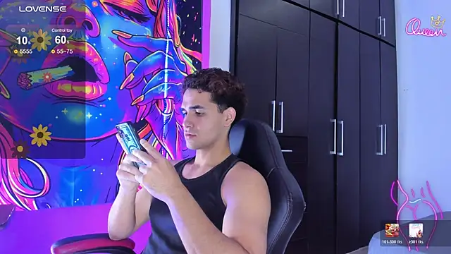 Snapshot of marcos_lc chatting on 04-06-26, 12:39 marcos lc online show from 04-06-26, 12:39