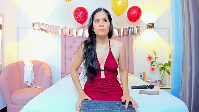 Paulynavera online show from 05-19-26, 01:28
