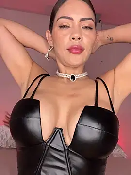 Snapshot of samanta_94 chatting on 05-05-26, 07:11 samanta 94 online show from 05-05-26, 07:11