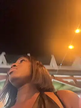 Snapshot of ZarahFerreira chatting on 03-04-26, 12:38 ZarahFerreira online show from 03-04-26, 12:38